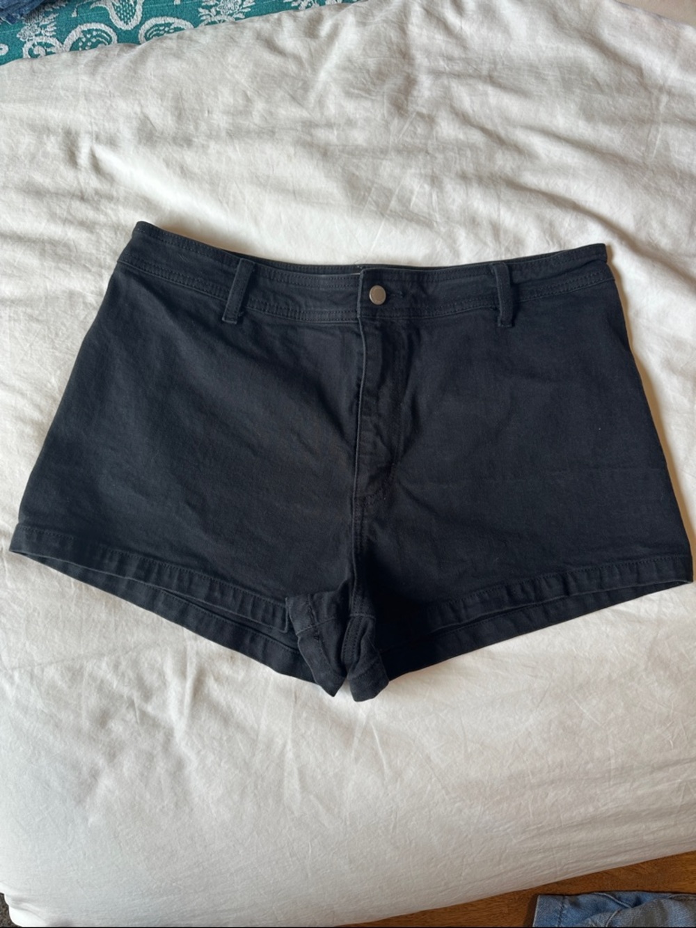Universal Thread Black High-Waist Women's Shorts